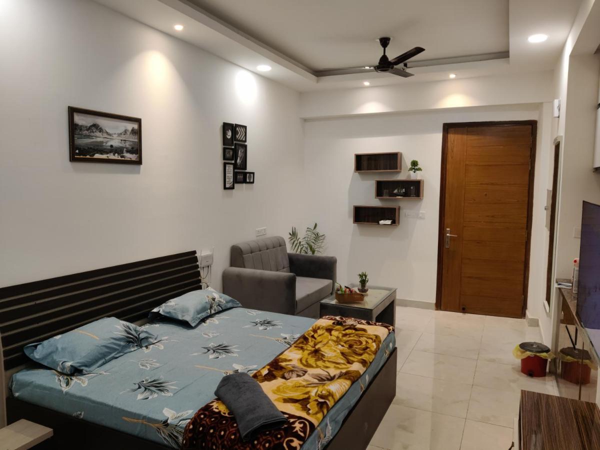 The Forest Stays-Luxury Studio Apartment In Noida Exteriér fotografie