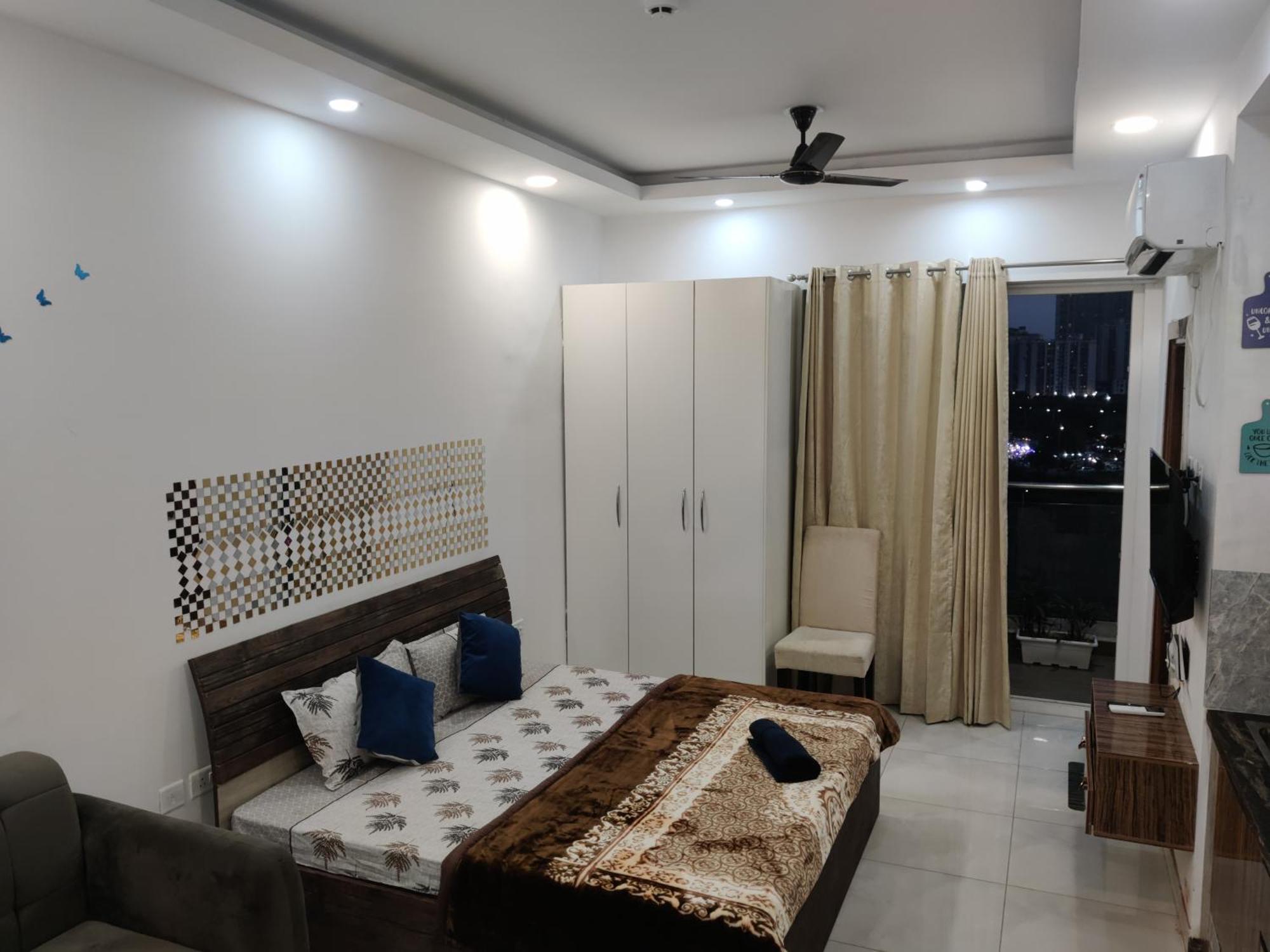 The Forest Stays-Luxury Studio Apartment In Noida Exteriér fotografie