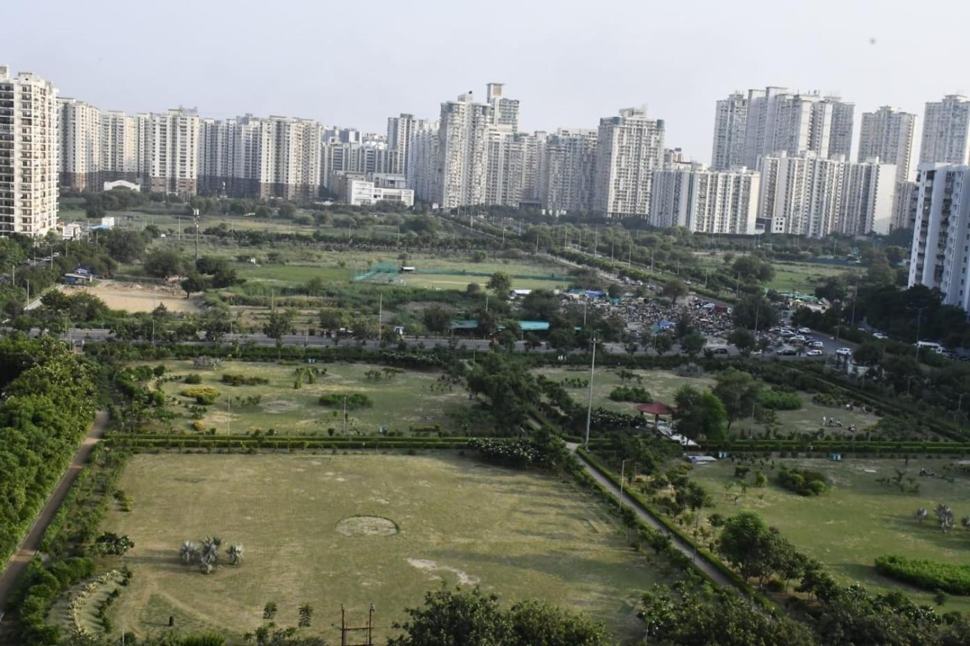 The Forest Stays-Luxury Studio Apartment In Noida Exteriér fotografie