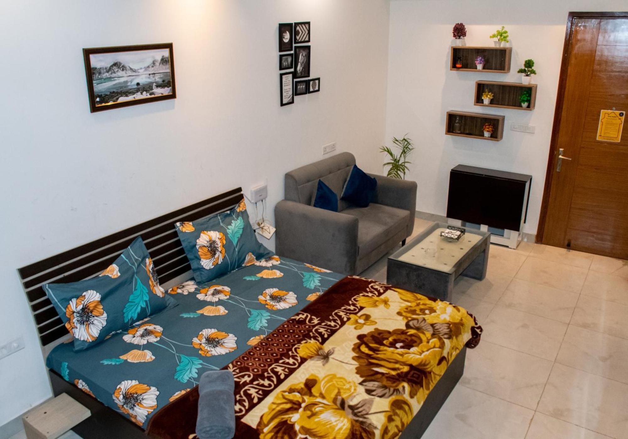 The Forest Stays-Luxury Studio Apartment In Noida Exteriér fotografie